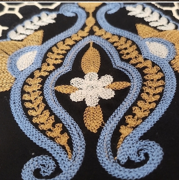 J. Mclaughlin Bees Nest Embroidered Pencil Skirt Womens 10 Career Office Strechy - Picture 3 of 7